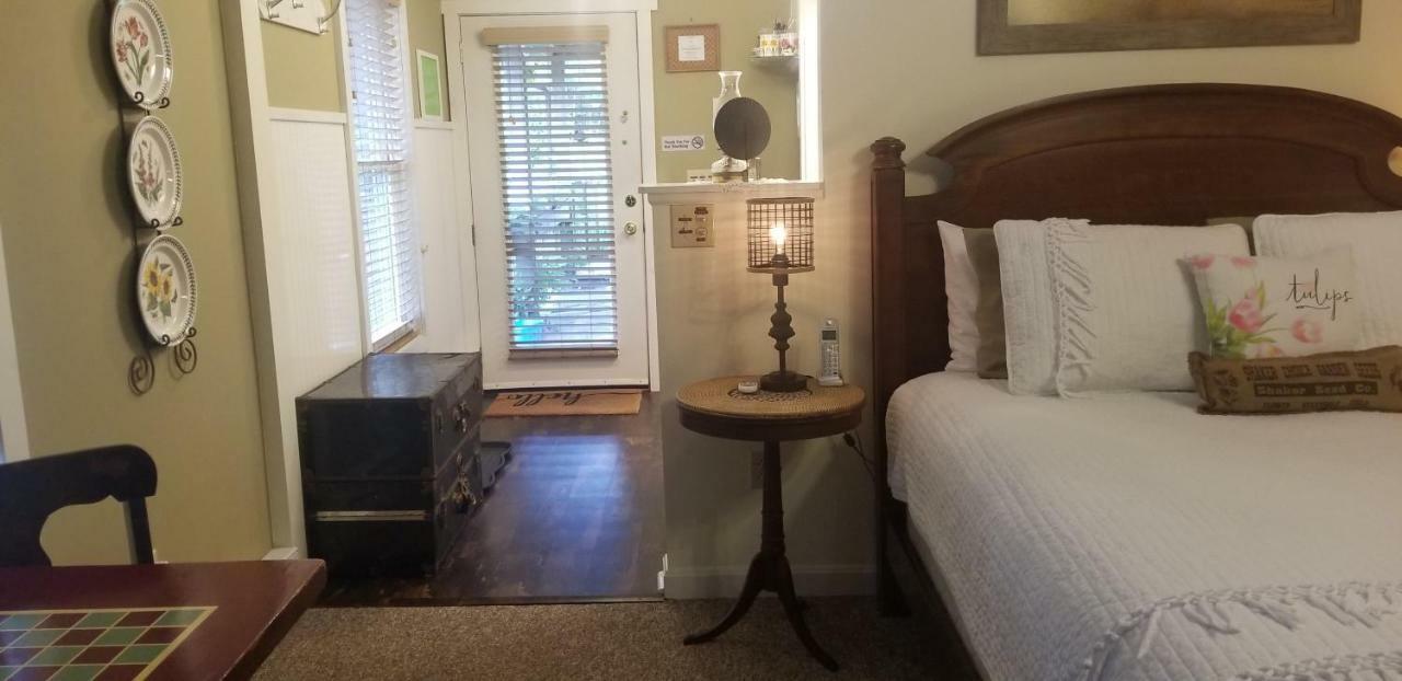 Waters Run Guest House & Suite Bittinger Camera foto